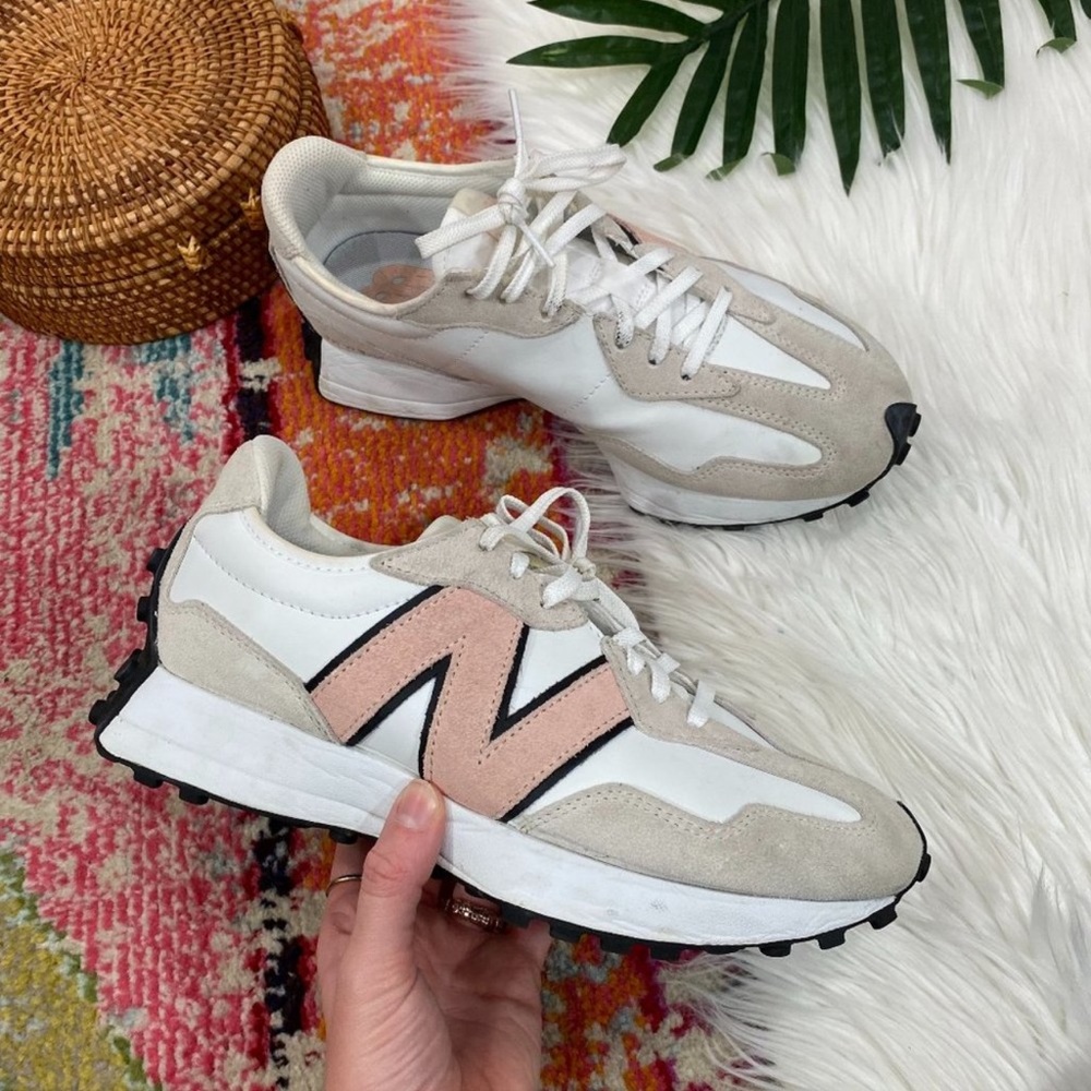 New Balance White Tan Pink Black Lace Up Low Top Suede 327 Sneakers 9.5